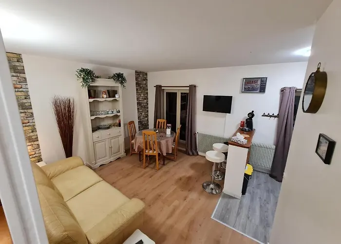 Deux Pieces Terrasse Daire *